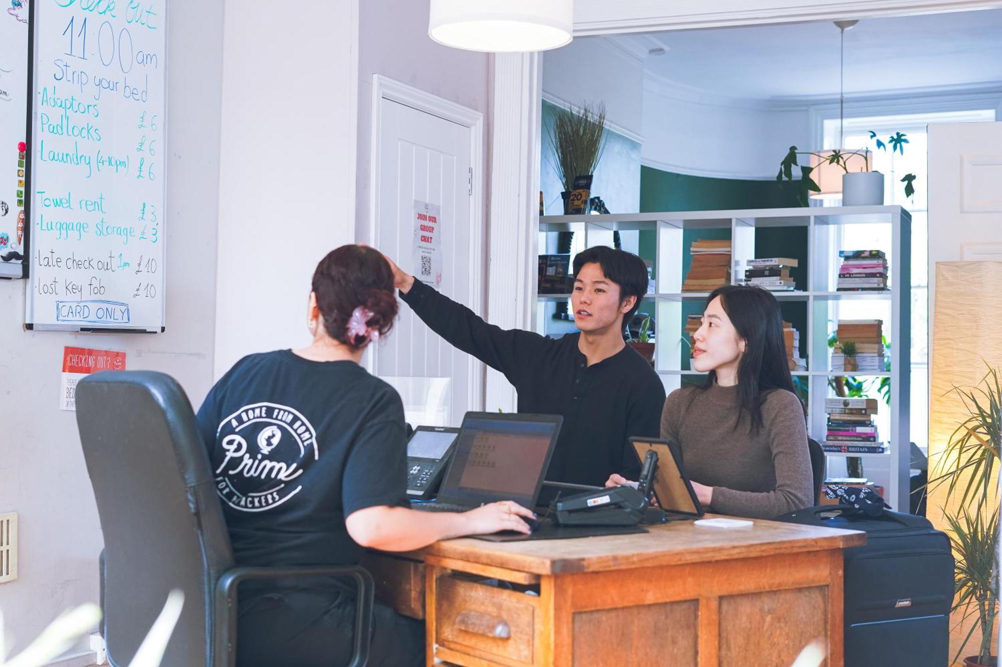 ロンドン プライム バックパッカーズ エンジェルホステル エクステリア 写真